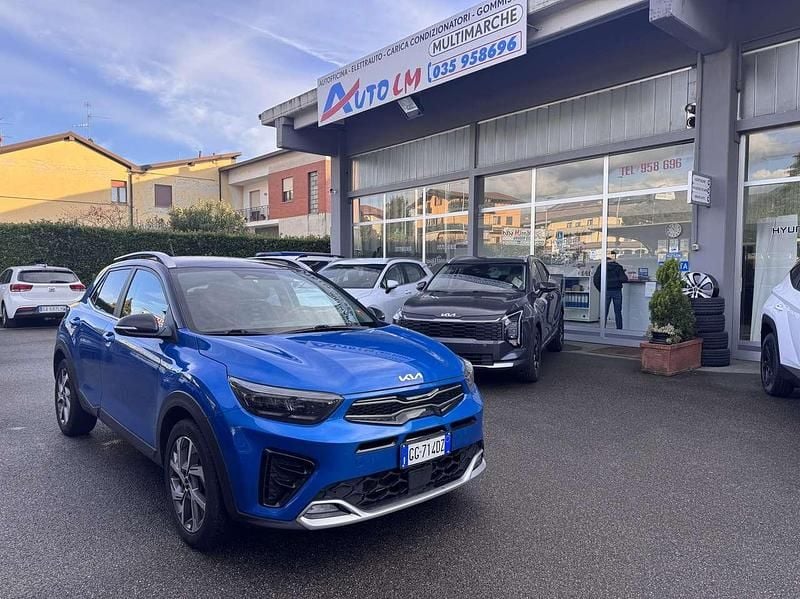 Blu/azzurro Usata 2022 Kia Stonic GT-Line SUV | 14.900 € (Buon prezzo) - Immagine 1/4