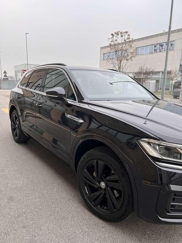 Usata VW Touareg Advance 231 CV (169 kW) 2019 Nero SUV