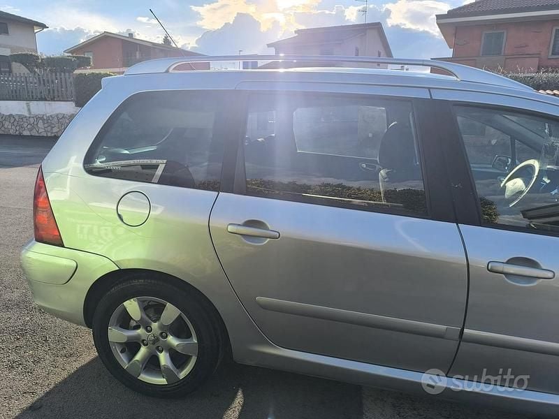 Usata Peugeot 307 109 CV (80 kW) 2007 Grigio Station wagon