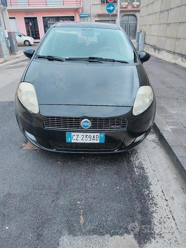 Usata Fiat Grande Punto 90 CV (66 kW) 2006 Nero Utilitaria