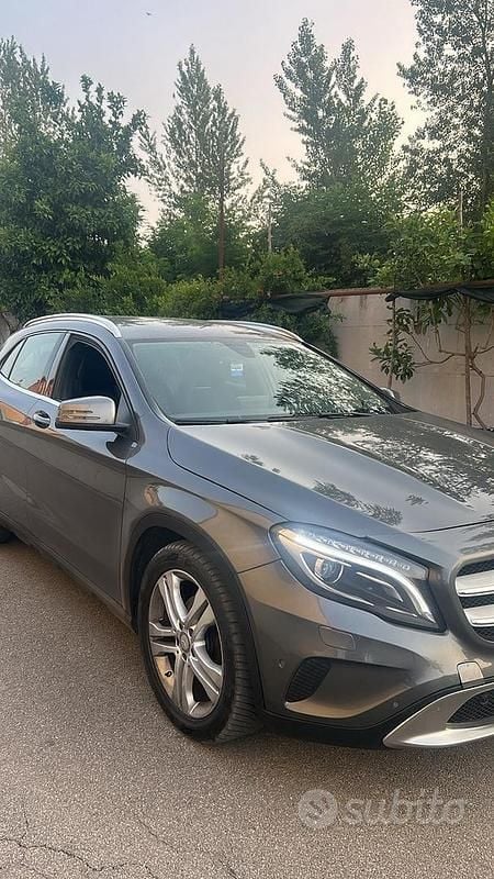 Usata Mercedes GLA180 2016 Grigio SUV