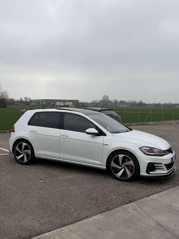 Usata VW Golf VII GTI 245 CV (180 kW) 2019 Berlina