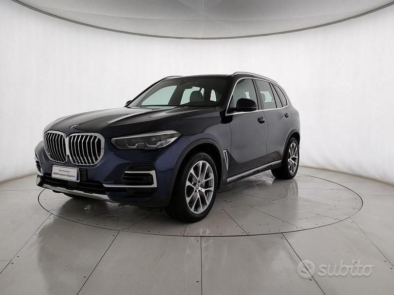 Usata BMW X5 Comfort Edition 286 CV (210 kW) 2023 Blu SUV