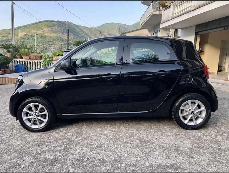 Usata Smart ForFour Passion 71 CV (52 kW) 2017 Utilitaria