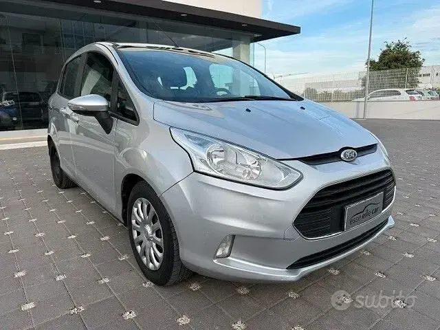 Usata Ford B-MAX Business Edition 87 CV (63 kW) 2017 Grigio Monovolume