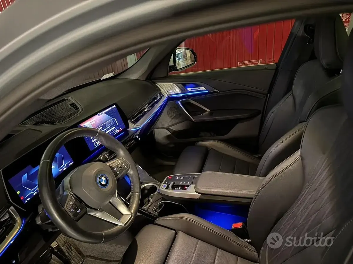 Usata BMW iX1 xLine 103 kW (141 CV) 2023 Grigio SUV