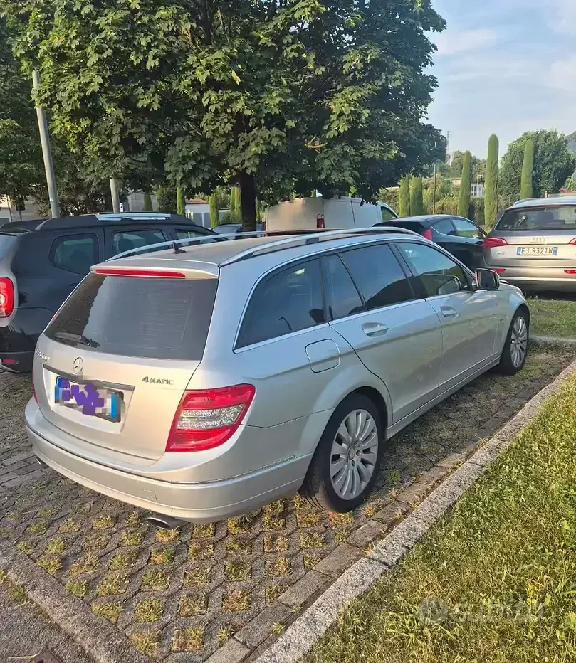 Usata Mercedes 320 224 CV (164 kW) 2009 Grigio Station wagon