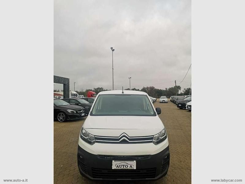 Begagnad Citroën Berlingo PureTech 110 HK (80 kW) 2022 Vit Minibuss