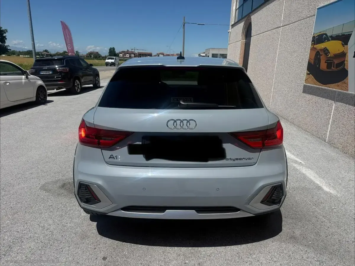 Usata Audi A1 116 CV (85 kW) 2020 Grigio SUV