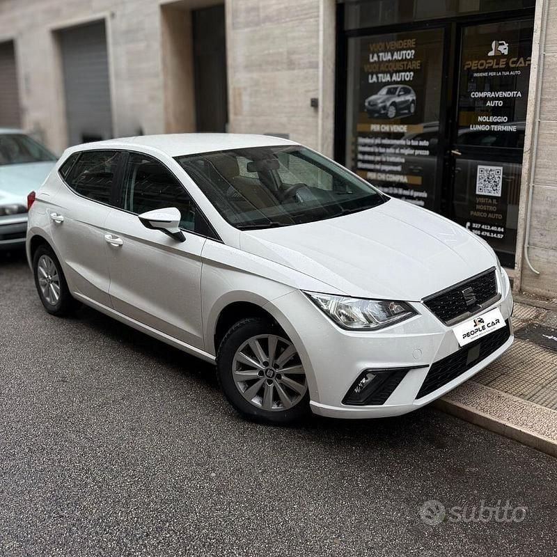 Bianco Usata 2018 Seat Ibiza Tre volumi | 7900 € (Ottimo prezzo) - Immagine 1/4