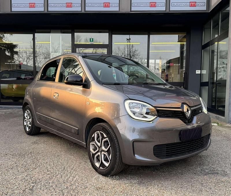 Usata Renault Twingo Zen 65 CV (47 kW) 2024 Grigio Utilitaria