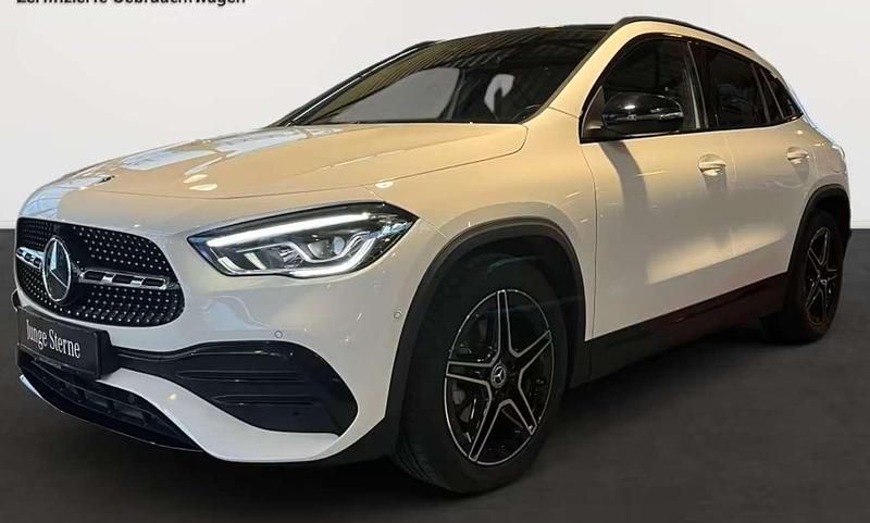 Usata Mercedes GLA200 AMG 163 CV (119 kW) 2023 Bianco SUV