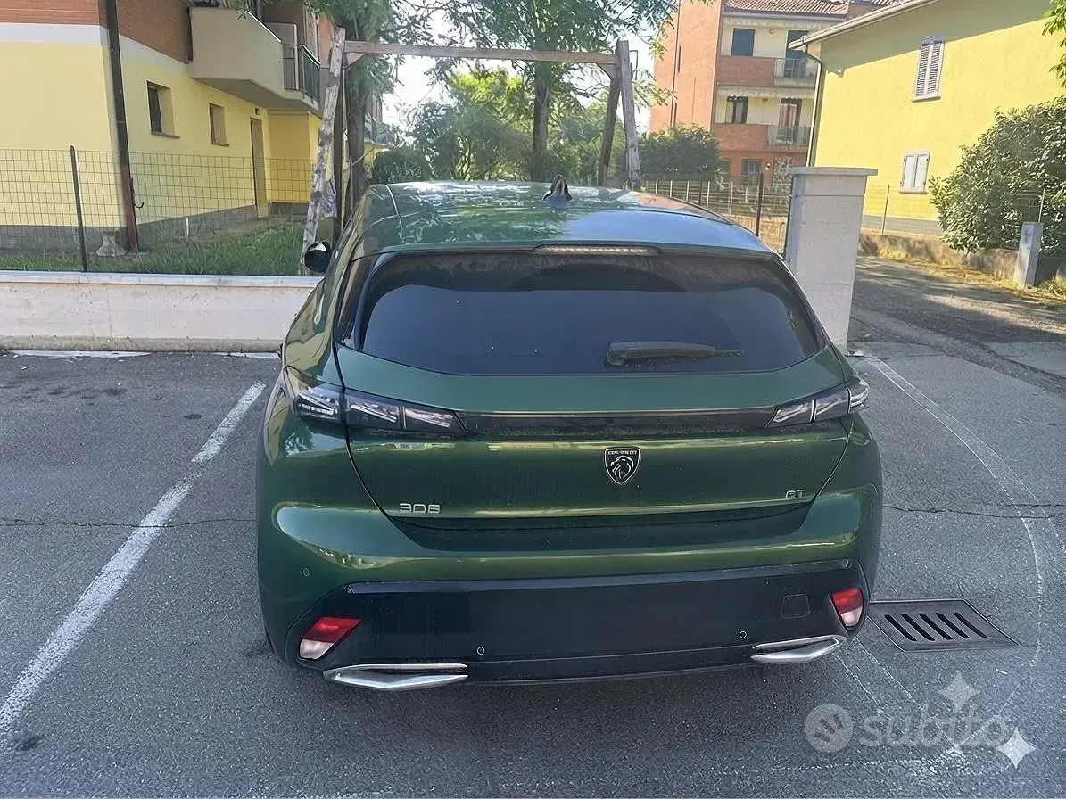 Usata Peugeot 308 GT 131 CV (96 kW) 2022 Verde Berlina