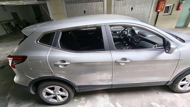 Usata Nissan Qashqai Acenta 110 CV (80 kW) 2018 Argento SUV