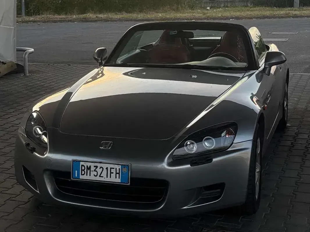 Usata Honda S 2000 S 241 CV (177 kW) 2001 Argento Cabrio