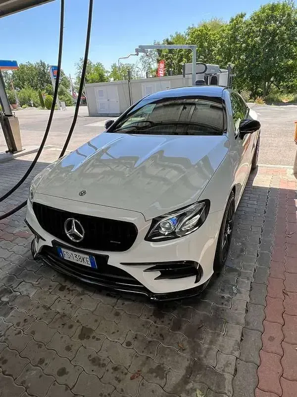 Usata Mercedes E220 Premium Plus 194 CV (142 kW) 2018 Coupé
