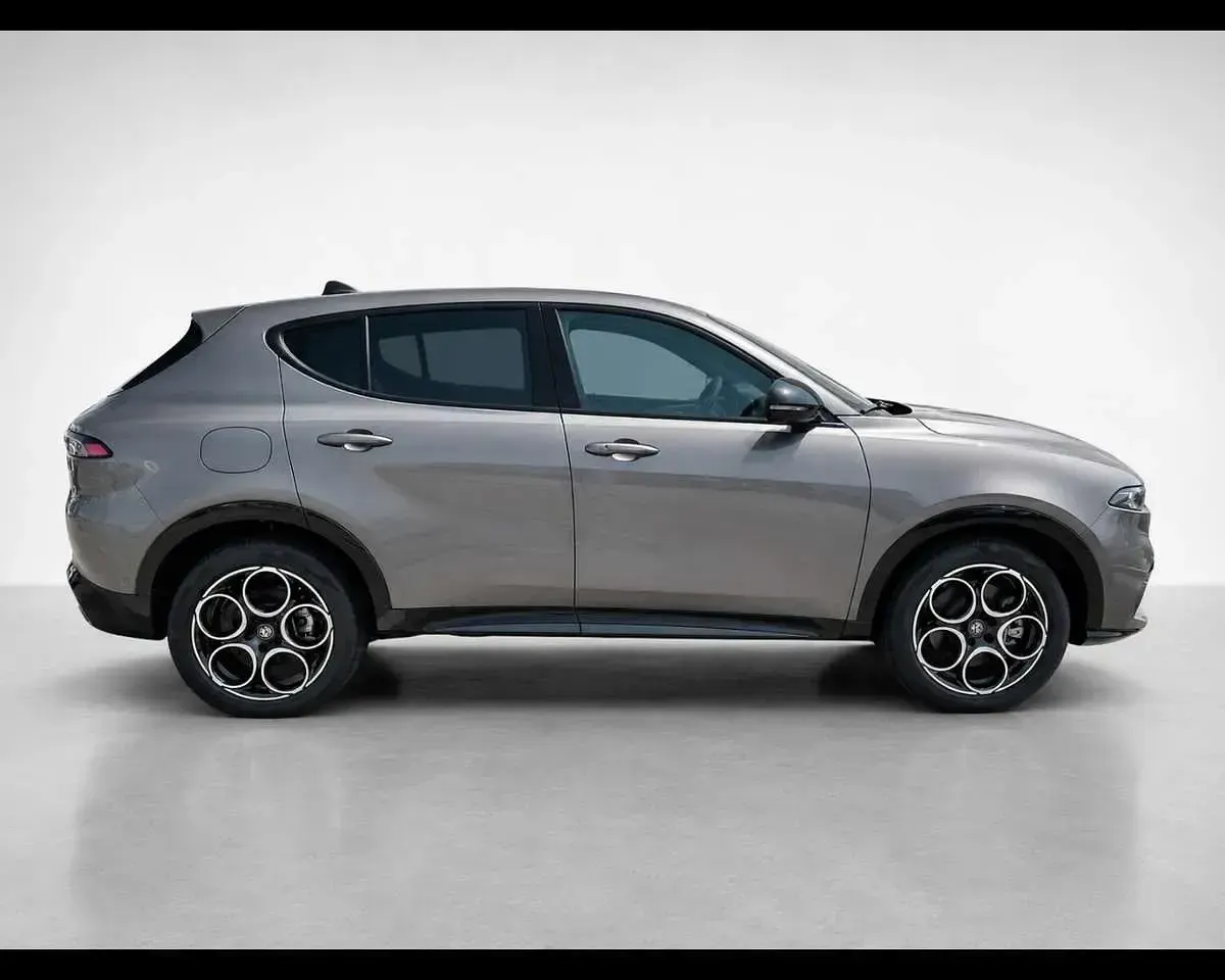 Nuova Alfa Romeo Tonale Sprint 174 CV (127 kW) 2026 Grigio vesuvio SUV