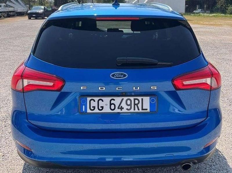 Usata Ford Focus Business Edition 120 CV (88 kW) 2021 Desert island blue Station wagon