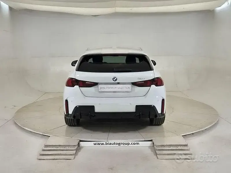 Usata BMW 120 Performance 163 CV (119 kW) 2025 Bianco Utilitaria