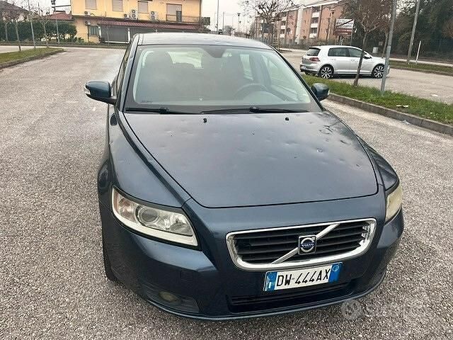 Usata Volvo V50 Momentum 2007 Blu Station wagon