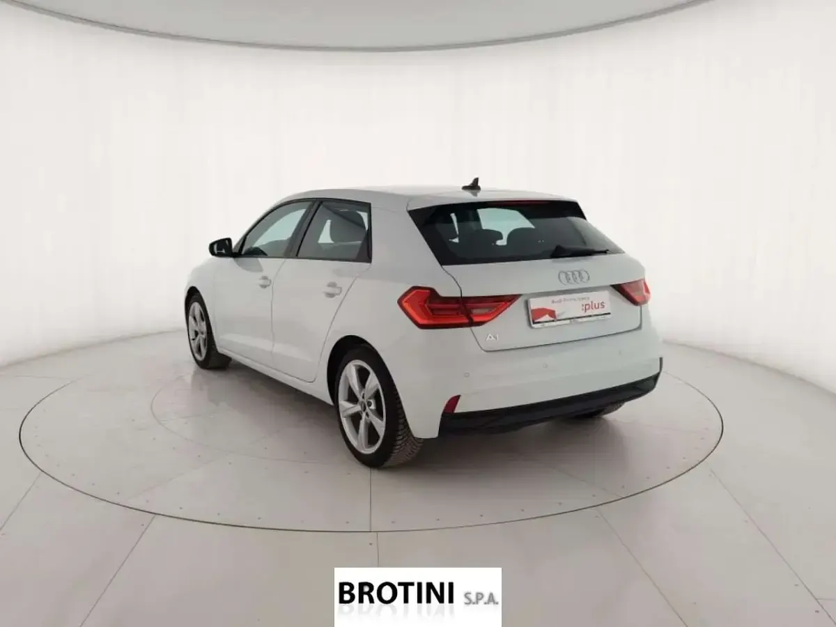 Usata Audi A1 Admired 95 CV (69 kW) 2021 Bianco SUV