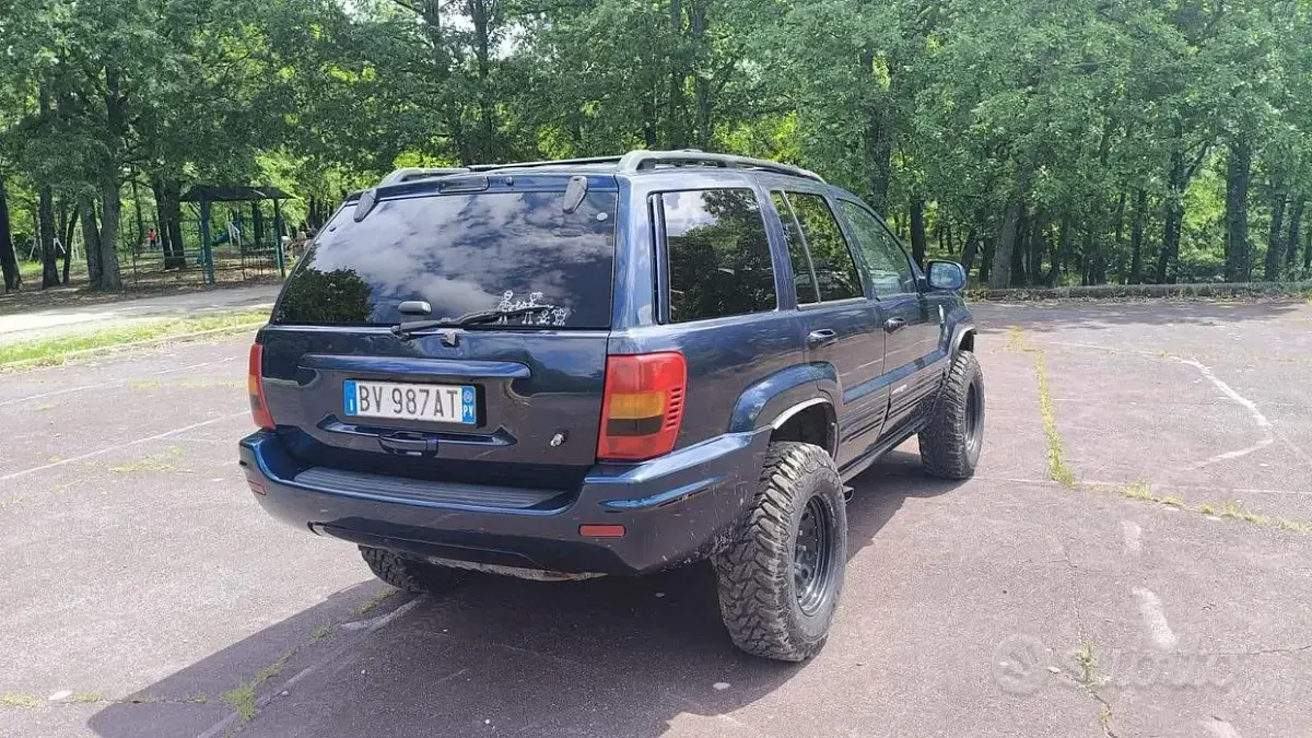Usata Jeep Grand Cherokee 140 CV (102 kW) 2001 Bluazzurro SUV