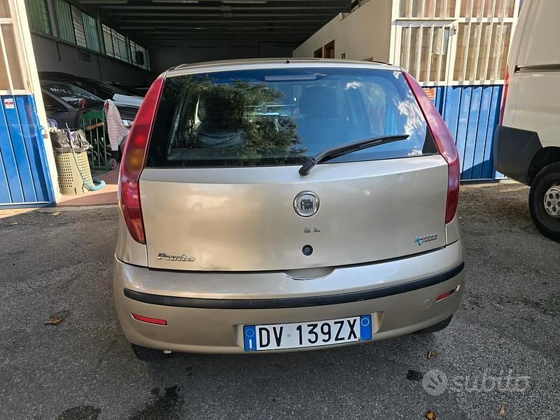 Usata Fiat Panda Climbing 60 CV (44 kW) 2009 Grigio Utilitaria