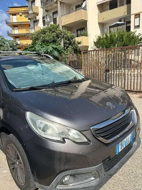 Usata Peugeot 2008 Access 68 CV (50 kW) 2014 Grigio SUV