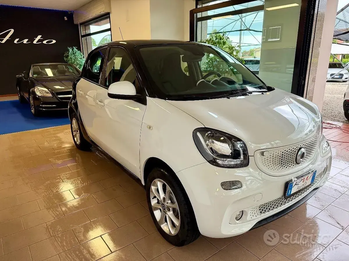 Usata Smart ForFour Prime 71 CV (52 kW) 2016 Bianco Utilitaria