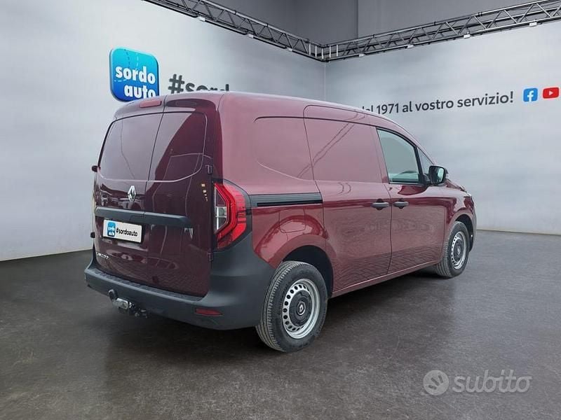 Usata Renault Kangoo 116 CV (85 kW) 2023 Rosso Monovolume