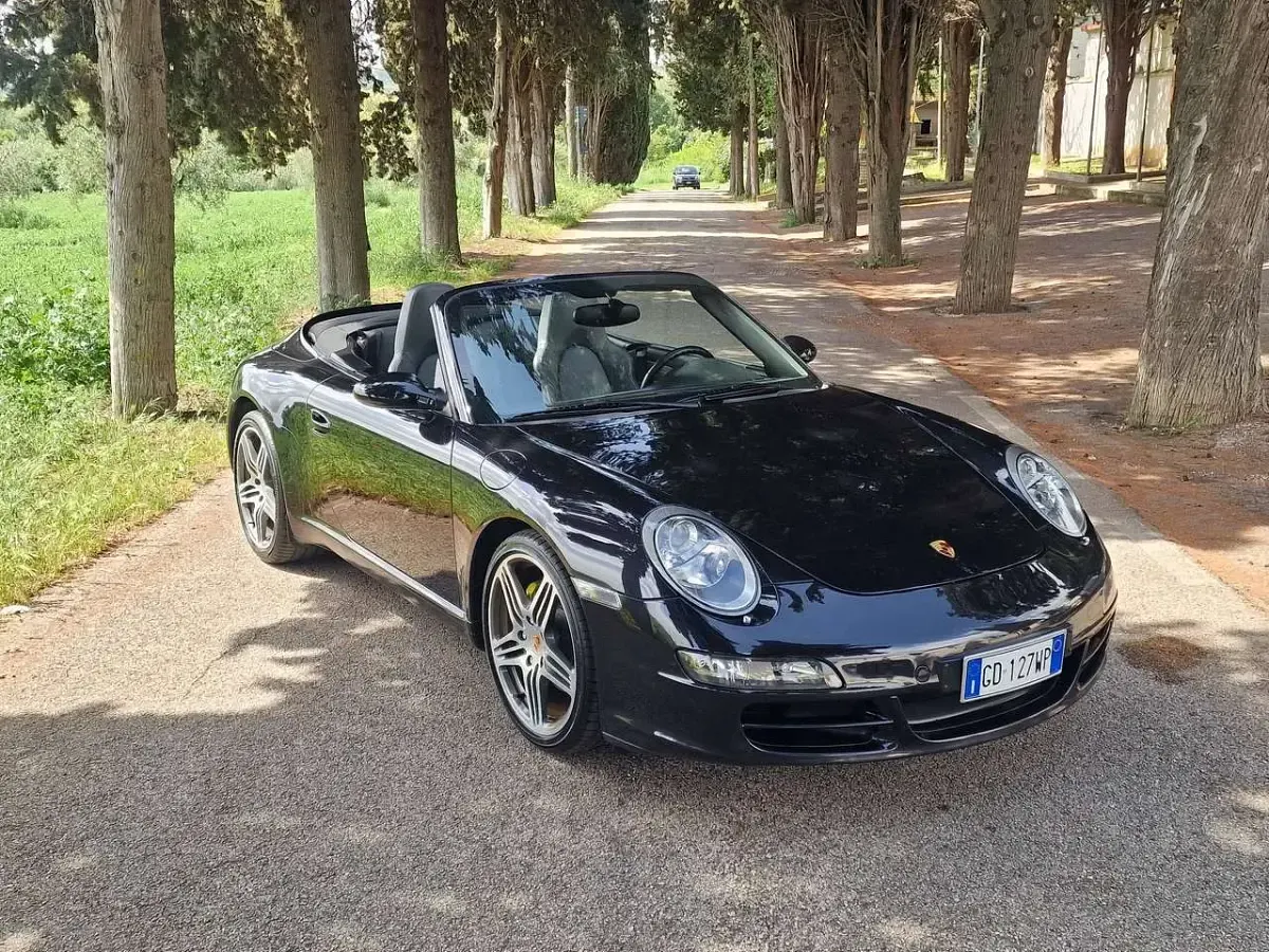 Usata Porsche 911 Carrera Cabriolet 325 CV (239 kW) 2007 Nero Cabrio