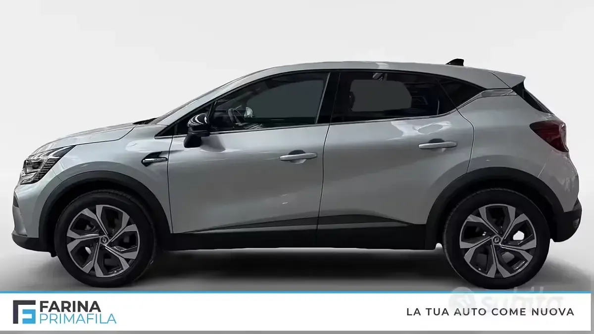 Usata Renault Captur RS Line 94 CV (69 kW) 2022 Grigio SUV