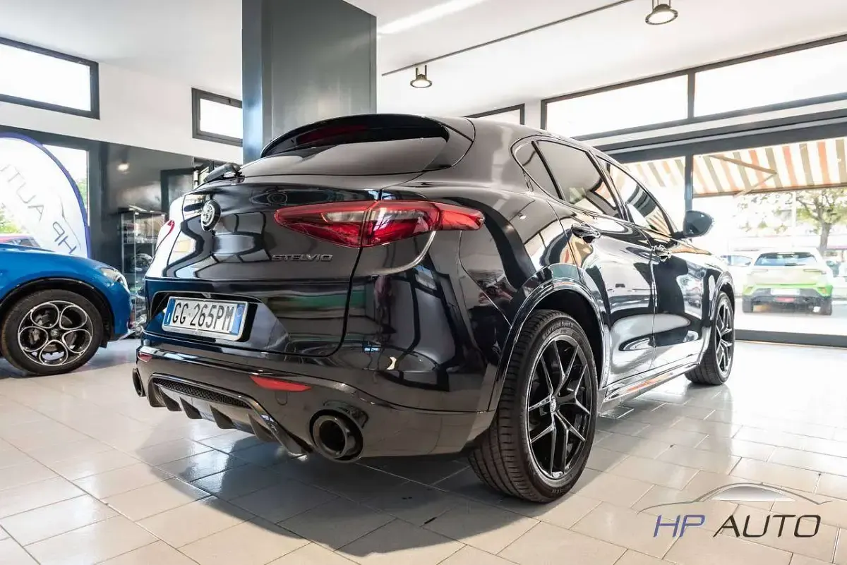Usata Alfa Romeo Stelvio Ti 209 CV (153 kW) 2021 Nero SUV