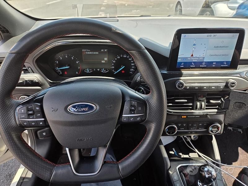 Usata Ford Focus ST-Line 125 CV (91 kW) 2021 Bianco Berlina