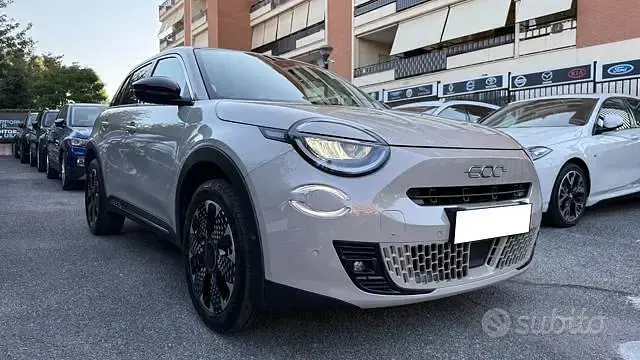Usata Fiat 600 La Prima 110 CV (80 kW) 2025 Beige pastello SUV
