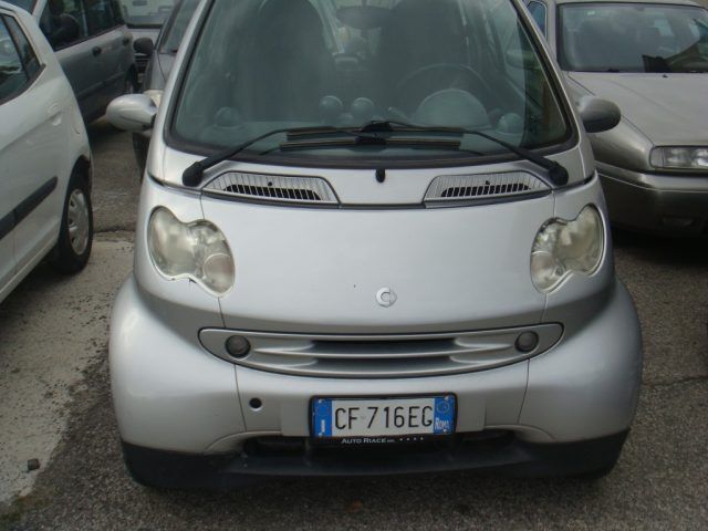 Argento Usata 1999 Smart ForTwo Coupé Passion Coupé | 1500 € (Ottimo prezzo) - Immagine 1/4