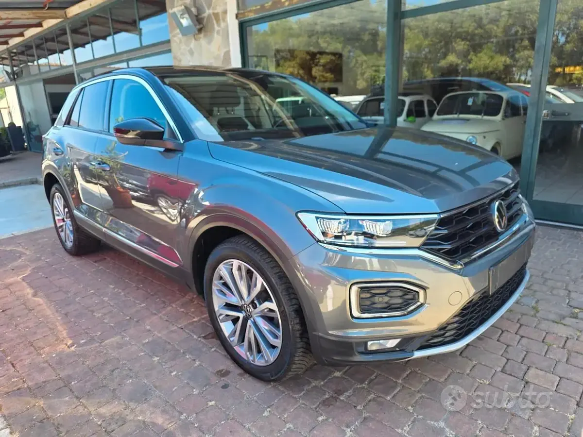 Usata VW T-Roc Advance 150 CV (110 kW) 2021 Grigio SUV