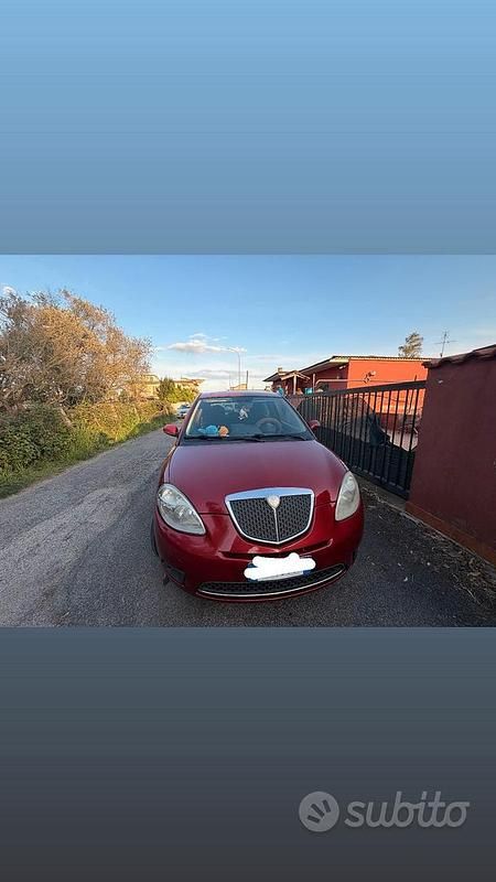 Usata Lancia Ypsilon 75 CV (55 kW) 2008 Rosso Utilitaria
