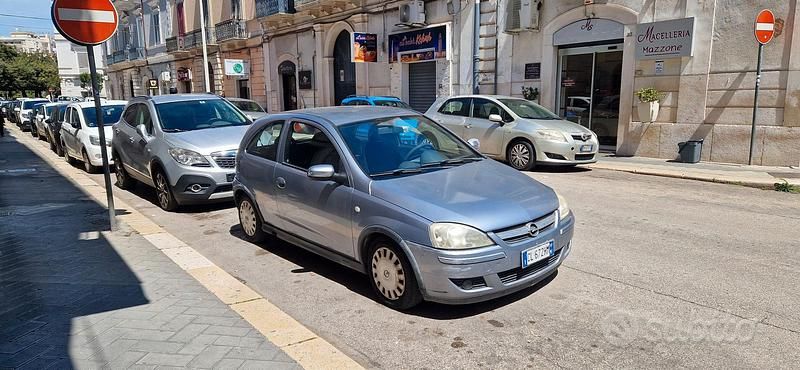Usata Opel Corsa 60 CV (44 kW) 2004 Grigio Utilitaria