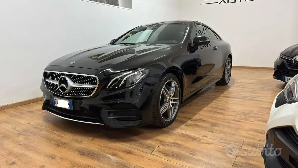 Usata Mercedes E220 Premium Plus 194 CV (142 kW) 2019 Nero Berlina