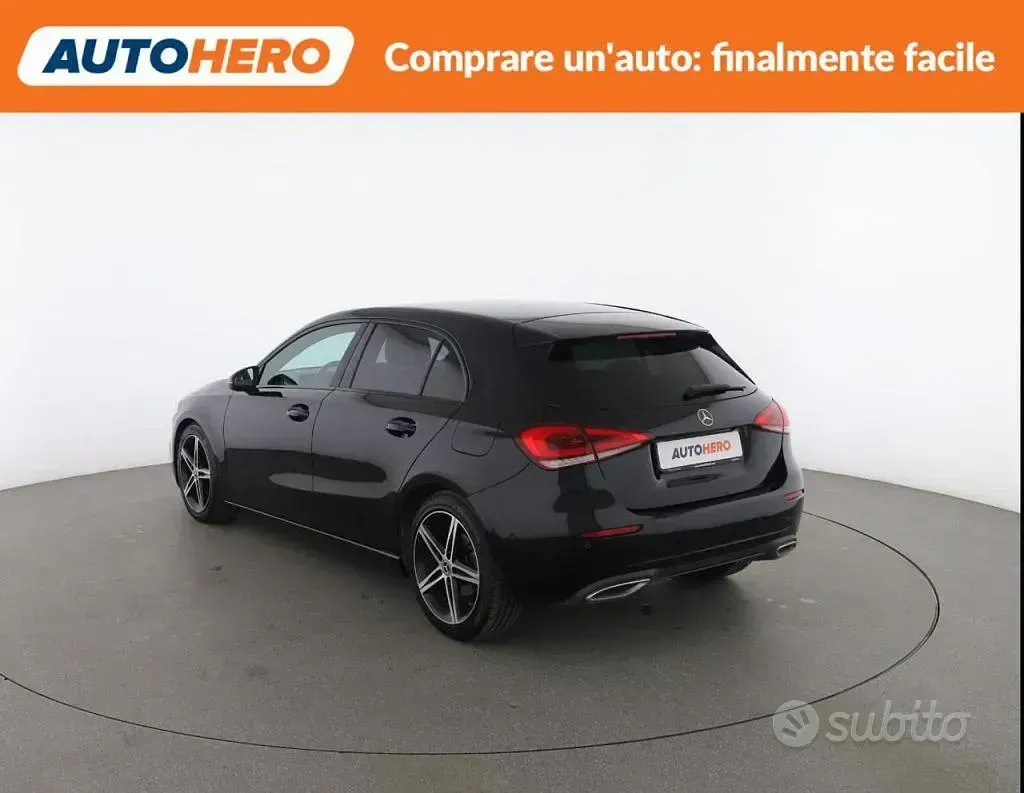 Usata Mercedes A180 116 CV (85 kW) 2019 Nero Berlina