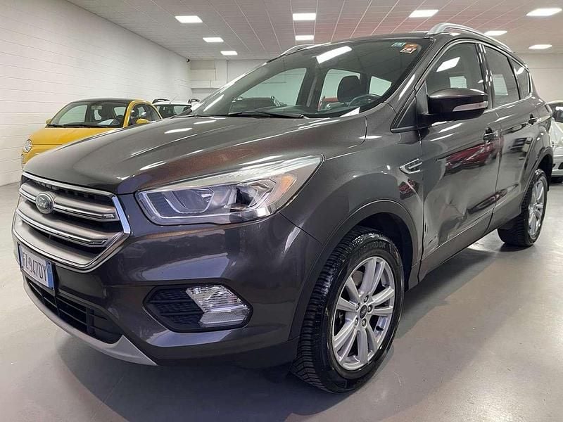 Grigio Usata 2019 Ford Kuga ST-Line SUV | 9900 € (Super prezzo) - Immagine 1/4