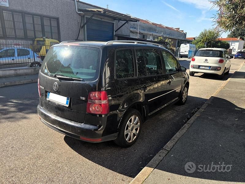 Usata VW Touran Highline 2007 Nero Monovolume
