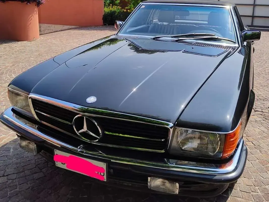 Usado Mercedes SL300 188 CV (138 kW) 1986 Negro Descapotable