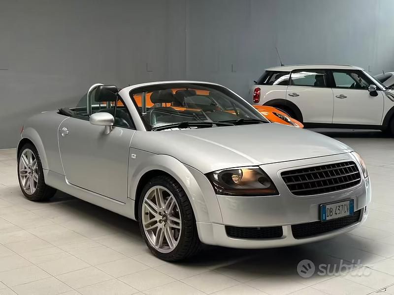 Usata Audi TT Roadster 225 CV (165 kW) 2001 Grigio Cabrio