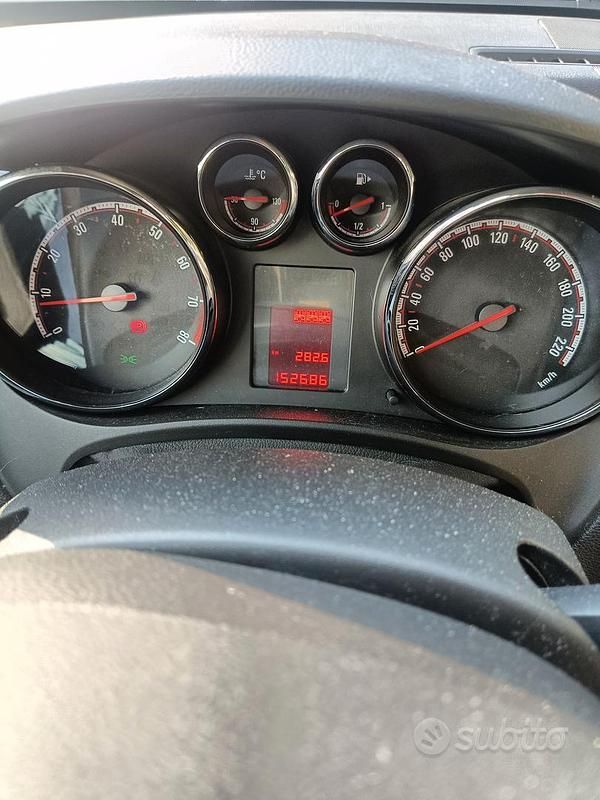 Usata Opel Meriva 120 CV (88 kW) 2011 Grigio Monovolume