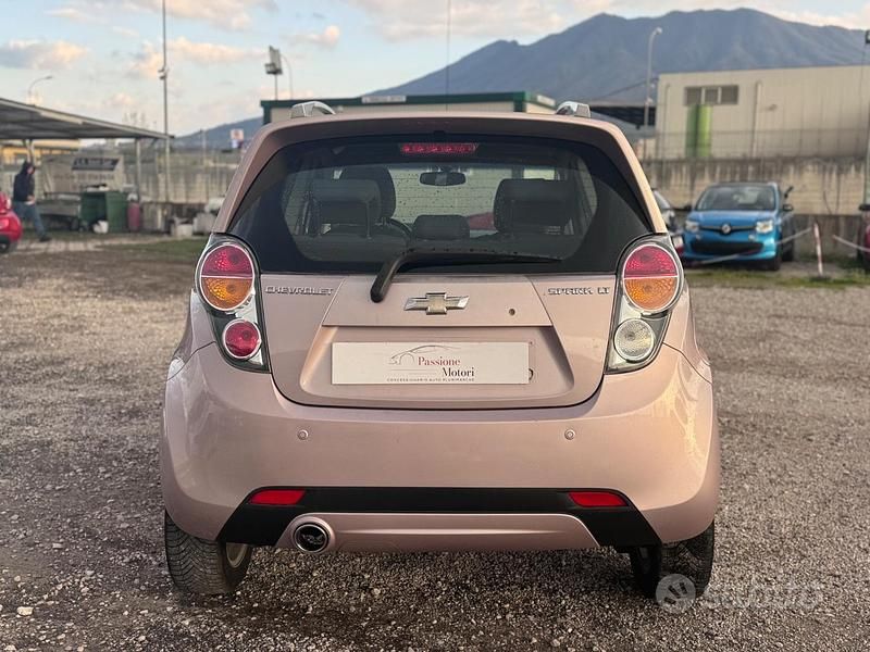 Usata Chevrolet Spark 82 CV (60 kW) 2012 Viola Utilitaria