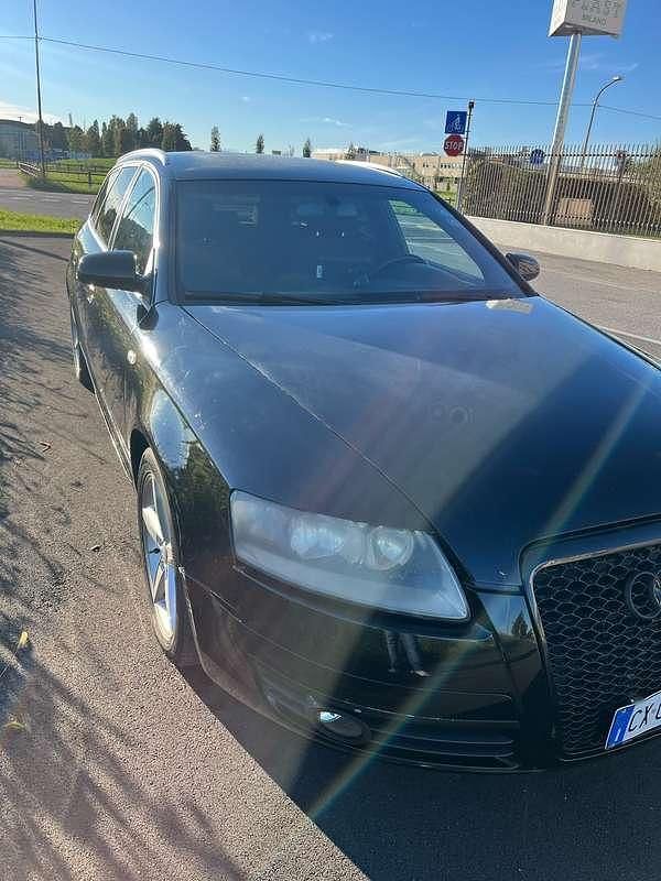Nero Usata 2005 Audi A6 Station wagon | 1750 € (Ottimo prezzo) - Immagine 1/4