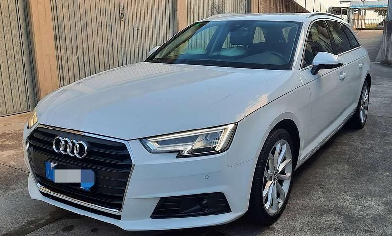Bianco Usata 2018 Audi A4 Ambiente Station wagon | 12.500 € (Buon prezzo) - Immagine 1/4
