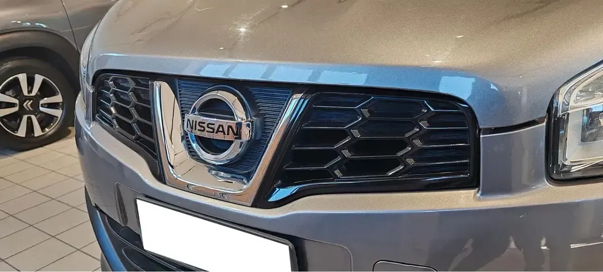 Usado Nissan Qashqai Acenta 110 CV (80 kW) 2013 Gris SUV